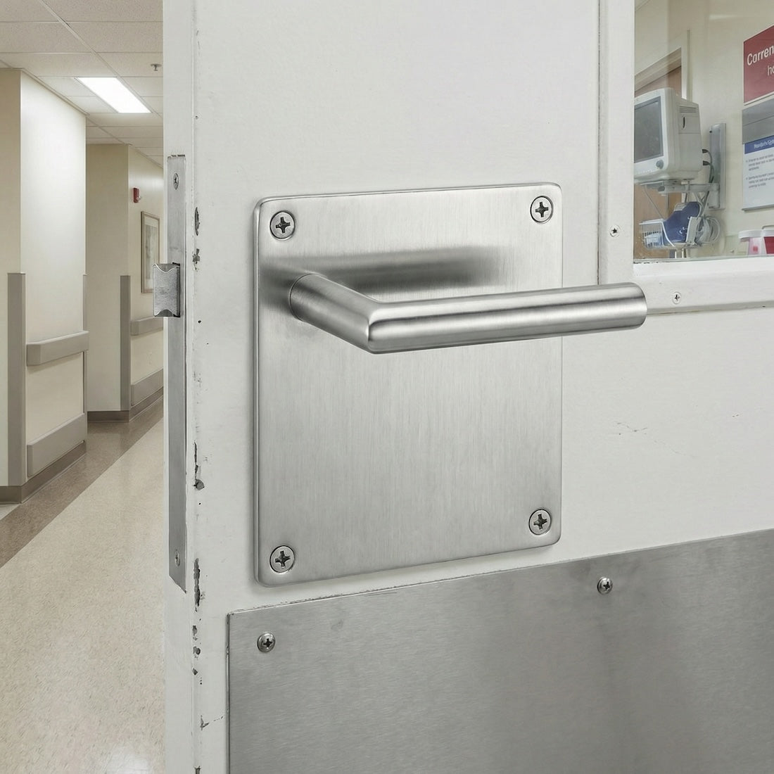 Türklinke Modell '503' mit quadratischem 170mm Schild aus Edelstahl für Türen