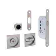 Schiebetür-Set mit Verriegelung und quadratischem Muschelgriff in satiniertem Nickel