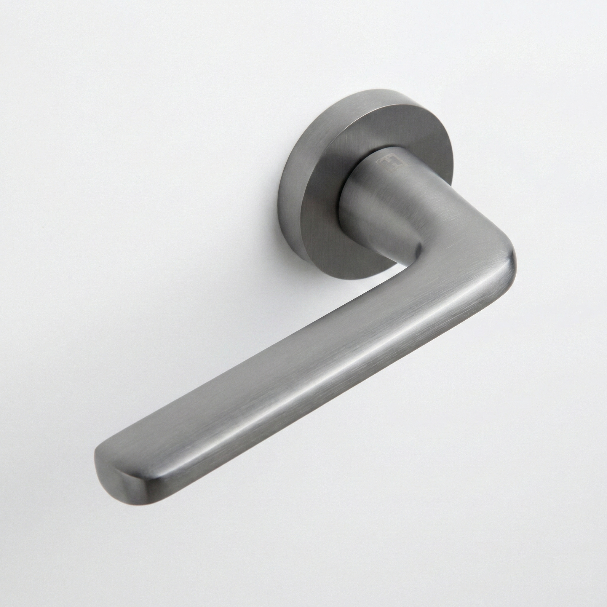 Türklinke mit runder Rosette aus Aluminium RS-310 Graphit
